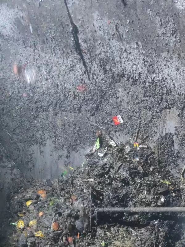 城北污水池清理